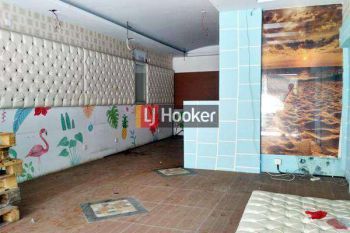 Ruko Nagoya City Walk Hook 3 Lantai