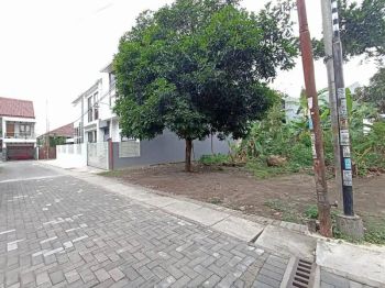 Tanah 353m kotak Premium Wahid Hasyim Seturan