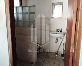 Disewakan Ruang Usaha dapat Digunakan untuk Kantor di Kebayoran Baru