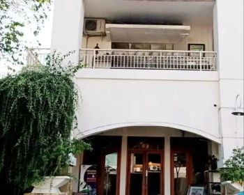 Dijual Ruko Komersial Citraland 2,5 Lantai Terawat Siap Pakai