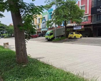 Disewakan Ruko 3 Lantai di Asia Tropis Harapan Indah Kota Bekasi