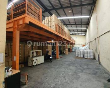 Pergudangan Niaga Terpadu Akses Kontainer 40 Feet