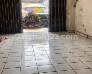 Dijual ruko 3 lantai pasar HWI glodok