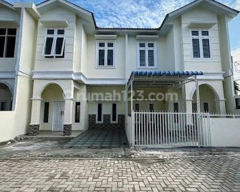 Dijual rumah cantik murah dekat pajak melati daerah Flamboyan