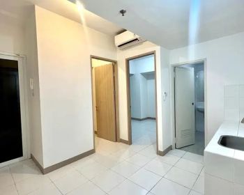 Sewa Murah Apartemen Tokyo Riverside PIK 2 2BR Kosongan 3 AC + Gordyn