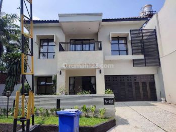 Rumah Mewah dgn Private Pool dlm Cluster dijual murah area TB. Simatupang,
