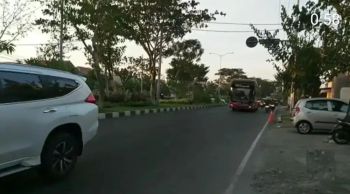 DIJUAL RUMAH USAHA RAYA MERR PANDUGO SURABAYA RON.A368