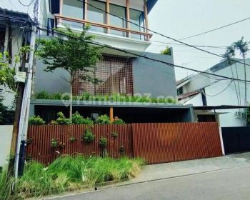 Rumah Mewah 3 Lantai + Privatpool Di Pondok Indah, Jak Sel