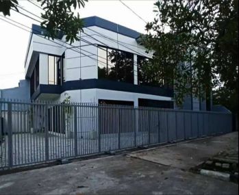 Disewakan Bangunan 3 Lantai Raya Kenjeran Siap Pakai Ada Rooftop