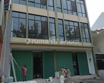 di Jual Ruko Baru 2 Gandeng
ruko Graha Raya Serpong
hadap Jalan Raya
, Tangerang