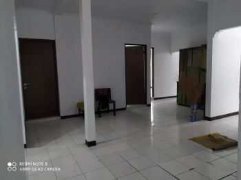 Disewakan rumah besar dan luas