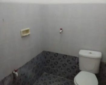 Rumah asri dalam komplek bebas banjir di Jatiwaringin,pondok gede.