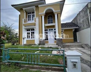KAN RUMAH TERAWAT DIPERUMAHAN BALIKPAPAN BARU