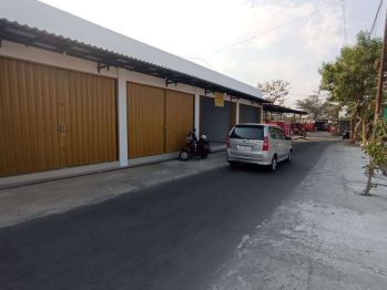 Ruang Usaha Di Kampus Utama UMS Pabelan