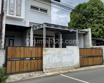 Di Jual rumah 2 lantai pinggir jalan raya ledug