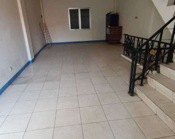 Disewakan Ruko 2.5 lantai di Boulevard Hijau Harapan Indah Bekasi