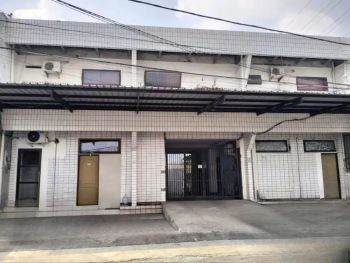 Dijual Rumah Kost Manyar