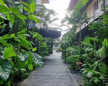 Dijual hotel di Kuta, jalan kaki ke pantai Kuta.