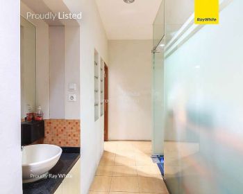 Dijual Ruko Siap Pakai, Lokasi Strategis dekat Pinggir Jalan Raya