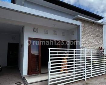 Di sewakan rumah lokasi Renon