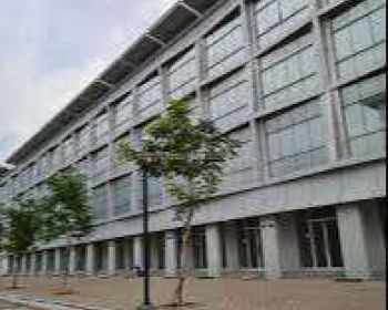 Ruko Golf Island uk 4.5x15, Harga sewa 300 juta/ tahun