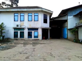 Gudang di Curug, Tangerang Sudah tersedia kantor