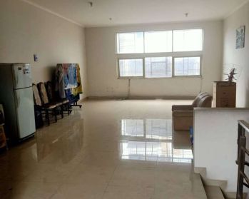 Disewakan Ruko 3 Lantai Terawat Siap Pakai di Taman Kopo Indah 1