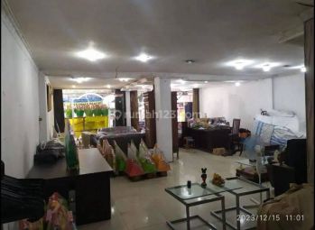 Ruko 3 Lantai Cocok Untuk Tempat Usaha di Mainroad Karapitan