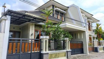 Dijual Rumah Cantil 2lt Lokasi Strategis di Condongcatur Dekat Ugm, Uii, Jakal,