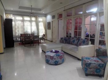 Dijual Rumah Hoek di Kawasan Elite Gandaria Kebayoran Baru