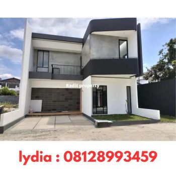 Rumah 2 lantai cantik dan strategis di arifin ahmad