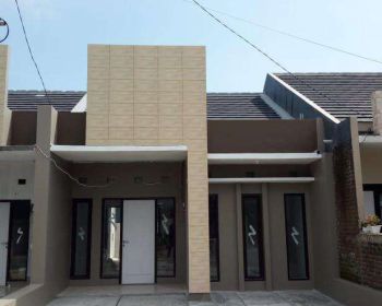Rumah baru area dekat pasar tradisional Ciwastra bandung
