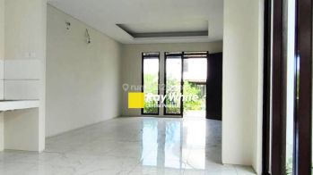 Rumah Baru Dan Nyaman di Kota Baru Parahyangan Bandung