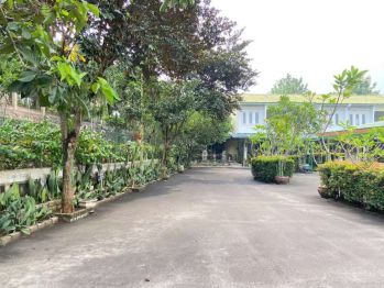 Ruang usaha cocok untuk resto ...cafe ...kantor