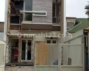 Rumah Baru Di Rungkut Surabaya