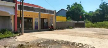 DiJual Bangunan dan Garasi Parkir di daerah mangkang Semarang
