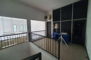 Tempat Usaha Bekas Showroom Mobil Jl. Barata Jaya