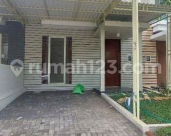 DISEWAKAN RUMAH NORTH WEST PARK CITRALAND SURABAYA