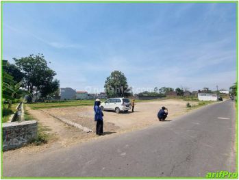 200 Kampus Ukrim Kalasan, Utara Bandara Adisucipto Jogja