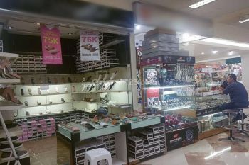 Kios Berlokasi Strategis di Grand Itc Permata Hijau