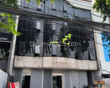 Disewa Ruko Gandeng Tiga di Matraman Jakarta Timur