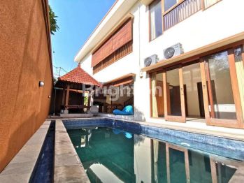 VILLA BEACHSIDE SANUR