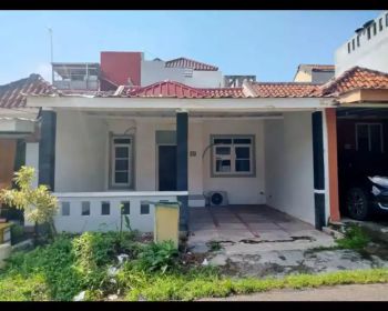 Disewakan rumah ditaman tampak Siring Sentul city Bogor Jawa barat