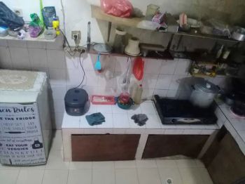 DIJUAL RUMAH 2 LANTAI DENGAN HARGA MURAH - READY UNIT