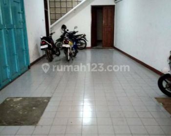 Gudang + Toko di Jl. Holis Bandung