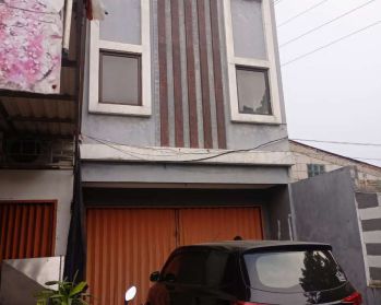 Ruko Jalan Raya Dekat Terminal Cimone