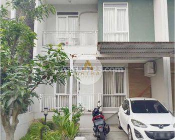 Rumah 2 Lantai Bagus di Ngamprah Padalarang
