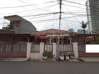 Dijual Rumah di Palbatu, Tebet Lokasi Sangat Strategis