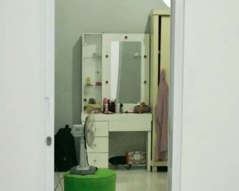 SEWA RUMAH BESAR CIBUBUR