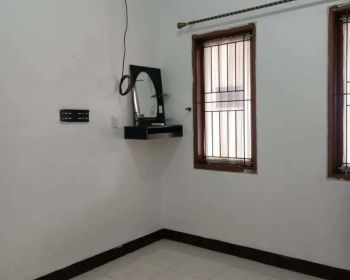 Rumah dalam cluster di Harapan Indah 2 Bekasi